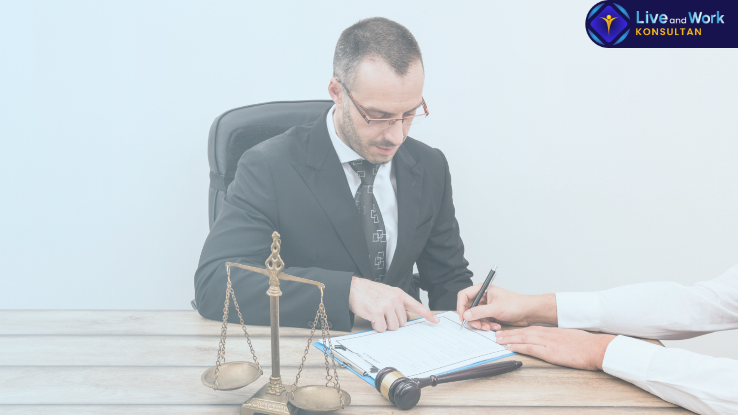 Halaman dashboard analisis kepatuhan Konsultasi Hukum Digital dan privasi data tahun 2026 oleh tim konsultan live and work.