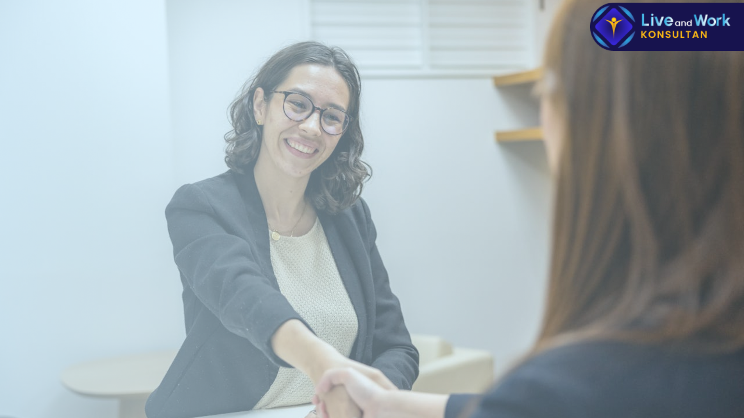 Temukan kandidat ideal di konsultan Live and Work