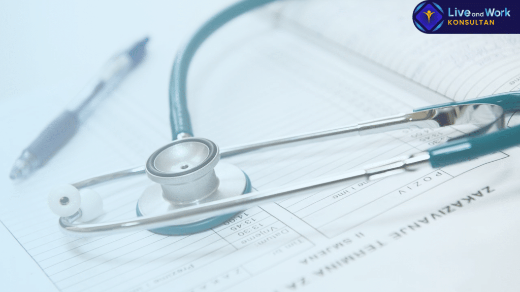 Infografis cara kerja Asuransi Kesehatan Digital 2026 dari pendaftaran hingga klaim instan yang dikelola oleh konsultan live and work.