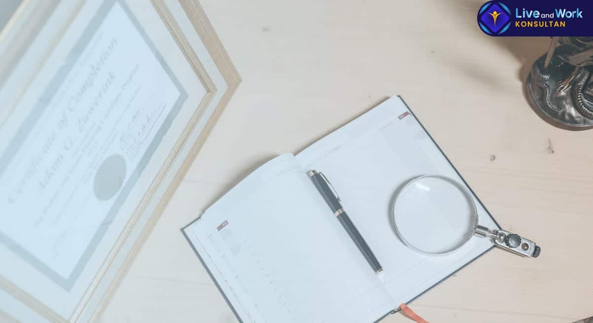 Proses pemulihan sertifikat tanah oleh konsultan live and work.