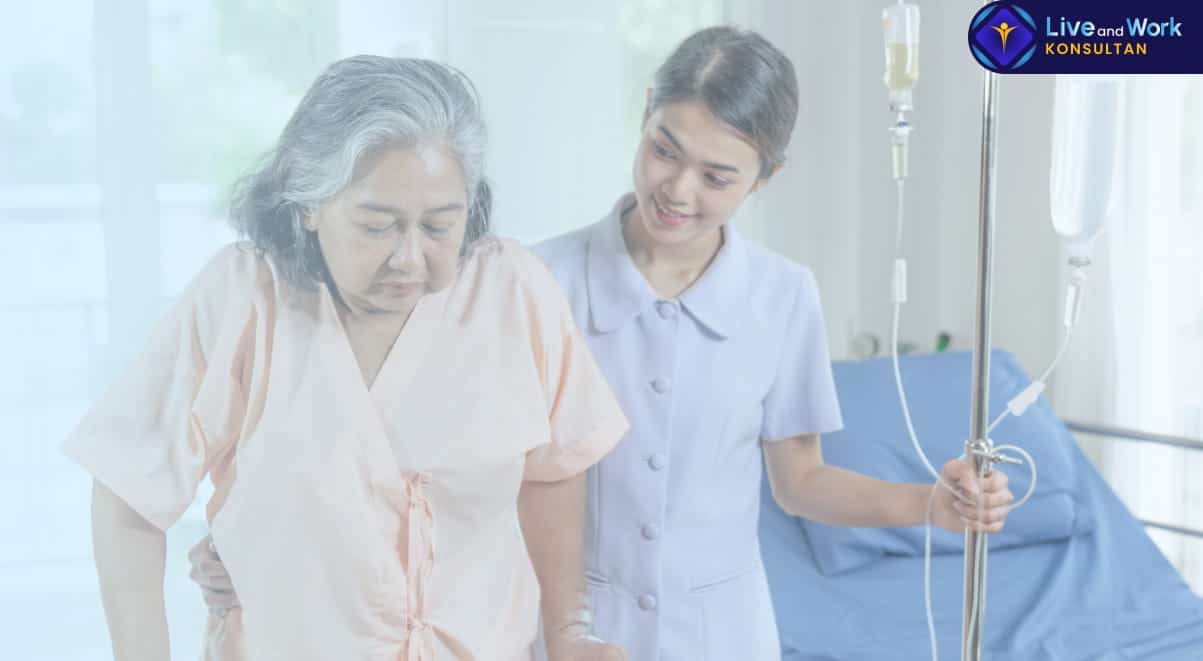 Perawat profesional memberikan pendampingan harian Homecare Lansia | Konsultan Live and Work